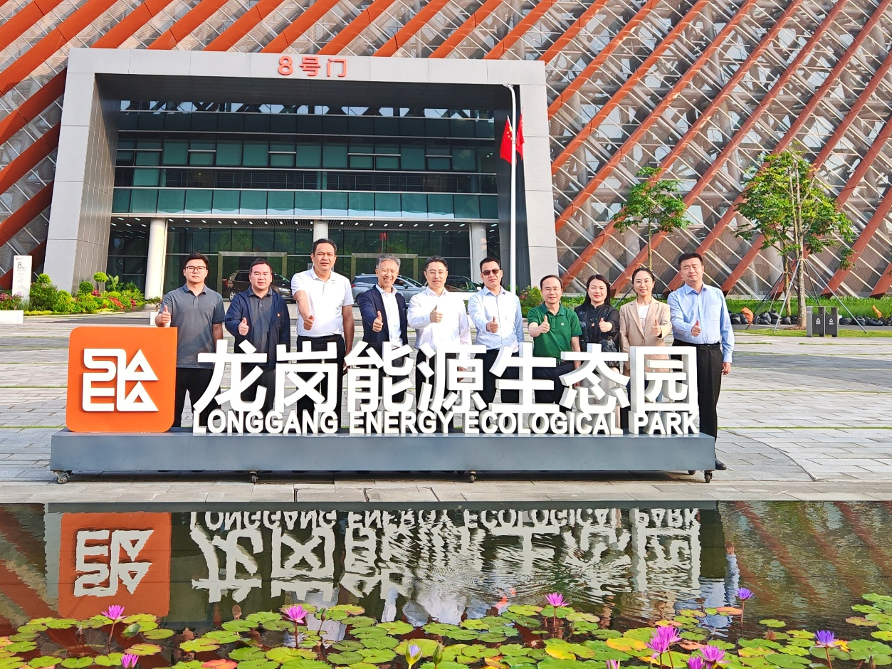 强党建 促创新.png